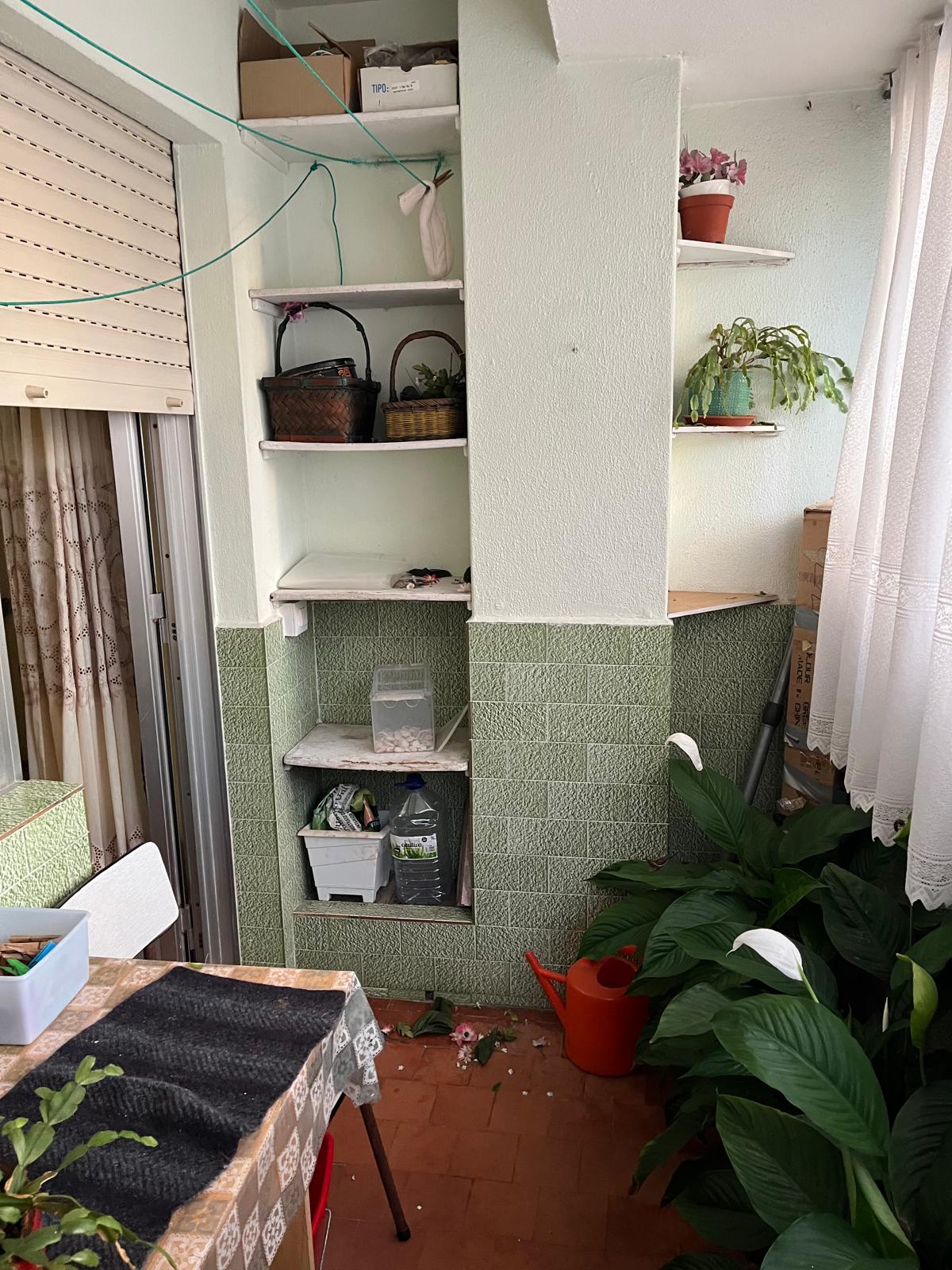 Vaciado de vivienda en Vigo — galería acristalada